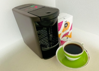 こちらはミーティングルームのコーヒーマシン。リラックスした雰囲気の中でお打ち合わせができます。